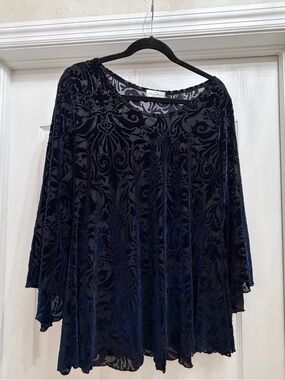 Vine Street Apparel Navy Blue Velvet Burnout Tunic